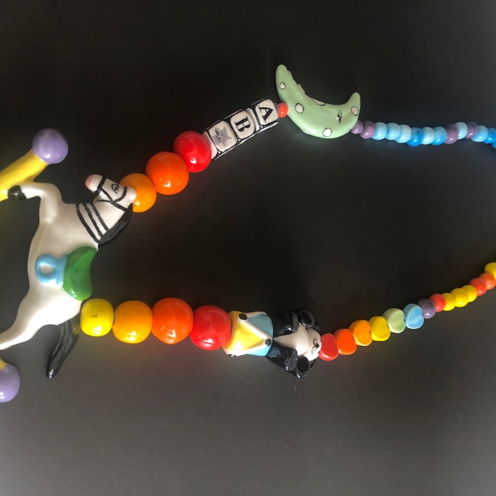 Parrot pearls vintage necklace.